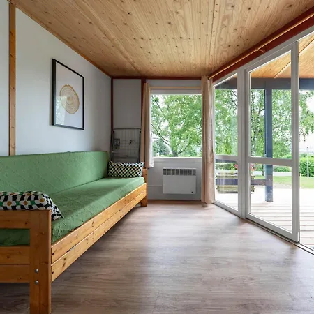 Camping Le Mont Libre - Cottage & Espace Nature - Gannat Exterior photo