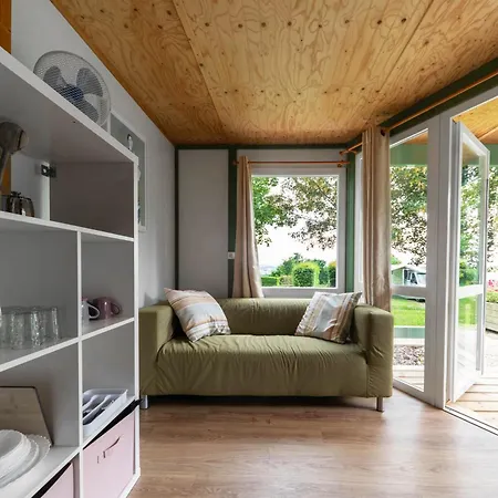 Camping Le Mont Libre - Cottage & Espace Nature - Gannat Exterior photo