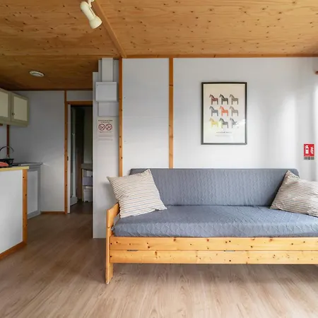 Camping Le Mont Libre - Cottage & Espace Nature - Gannat Exterior photo