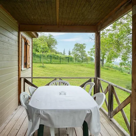 Camping Le Mont Libre - Cottage & Espace Nature - Gannat Exterior photo