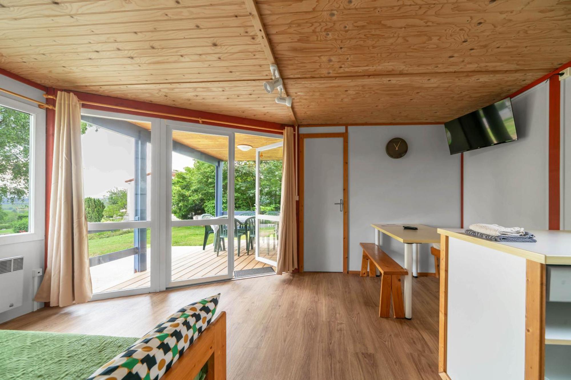 Le Mont Libre - & Espace Nature - Campsite Gannat