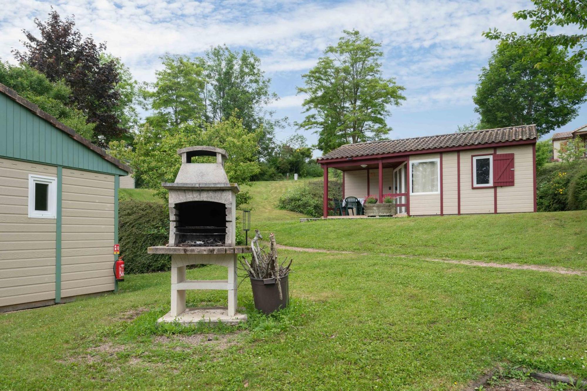 Le Mont Libre - & Espace Nature - Campsite