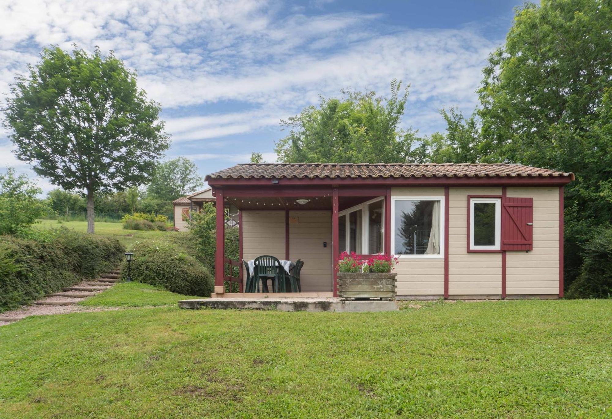 Le Mont Libre - & Espace Nature - Campsite *